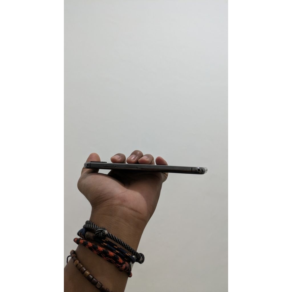 XS MAX 256 WHITELIST