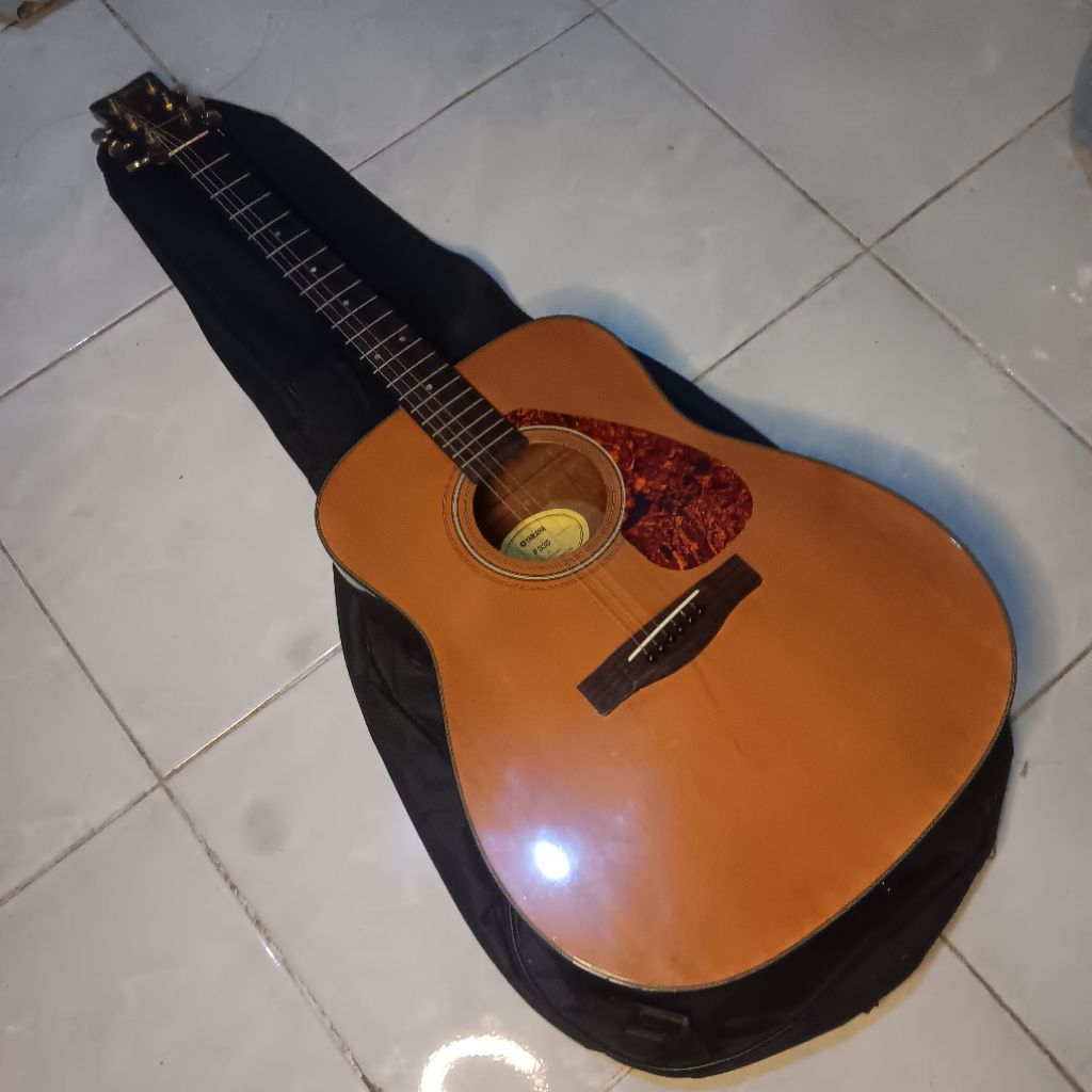 GITAR YAMAHA F335 ORIGINAL