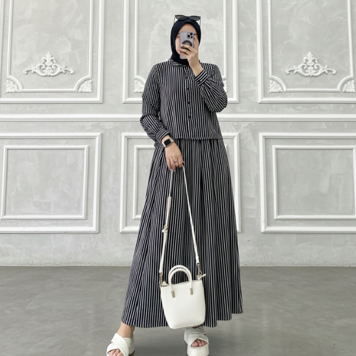 Oneset Salur Wanita Rok dan Kemeja Crop Lengan Panjang A-line