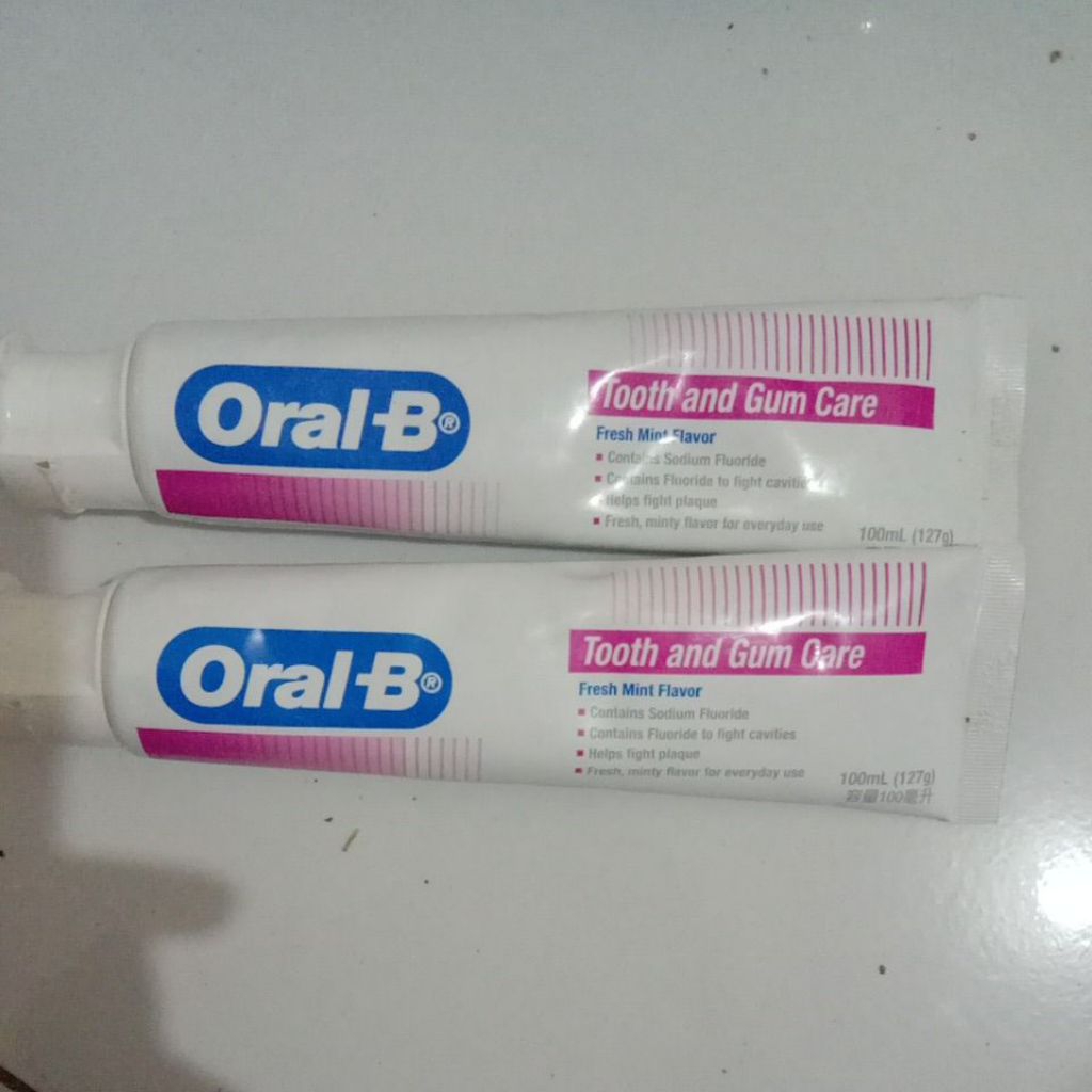 oral-b tooth and gum care 127g