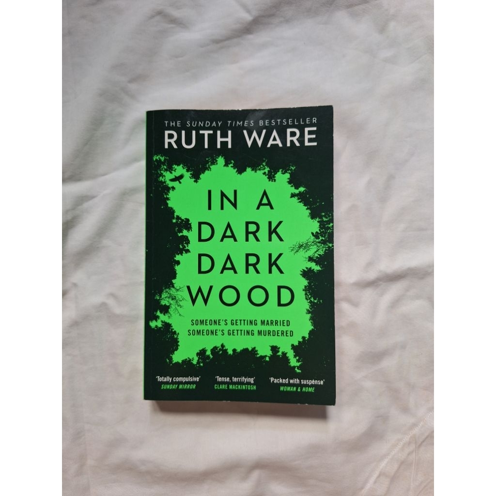 Preloved In a Dark Dark Wood - Ruth Ware
