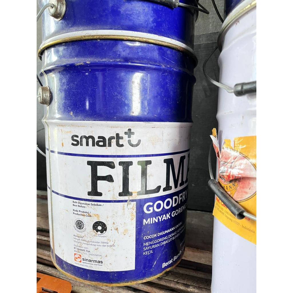 Ember Besi 25L Bekas Minyak Tinggi 37cm Diameter 30cm Tutup Tidak Bocor Kondisi Bagus