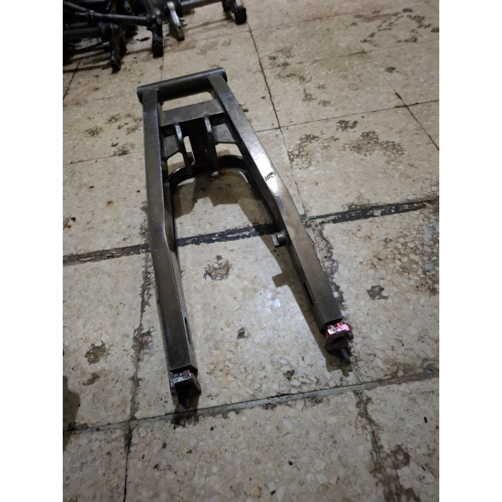 swing arm supertrack aluminium pnp satria fu karbu dan injeksi