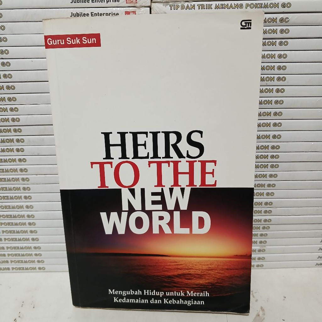 BUKU HEIRS TO THE NEW WORLD