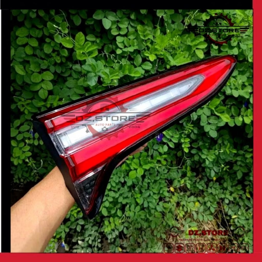 stoplamp lampu bagasi Fortuner GR Sport original - kanan
