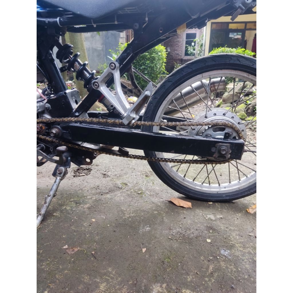 swing arm new megapro monoshock 2011