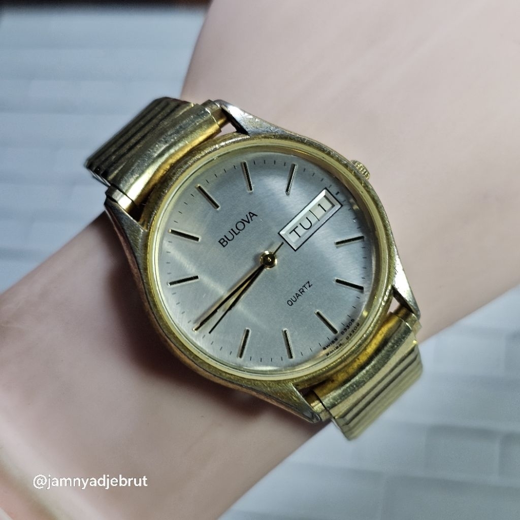 Jam Bulova Swiss 63305 Daydate Gold Vintage Bekas