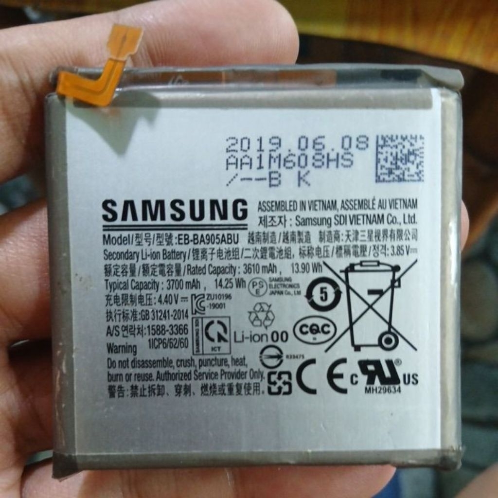 Samsung A80