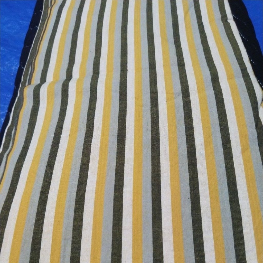 Kain TENUN LURIK asli, Tenun warna kuning kombinasi