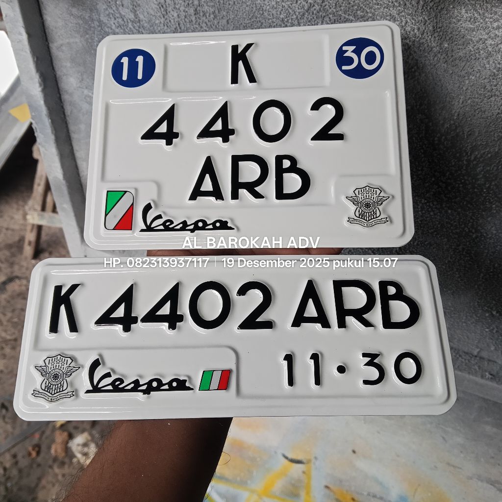 PLAT NOMER VESPA MATIC SPRINT, PRIMAVERA, LX 125, STYLO, SCOPY, FILLANO/FONT JADUL KLASIC/BAUT TANAM