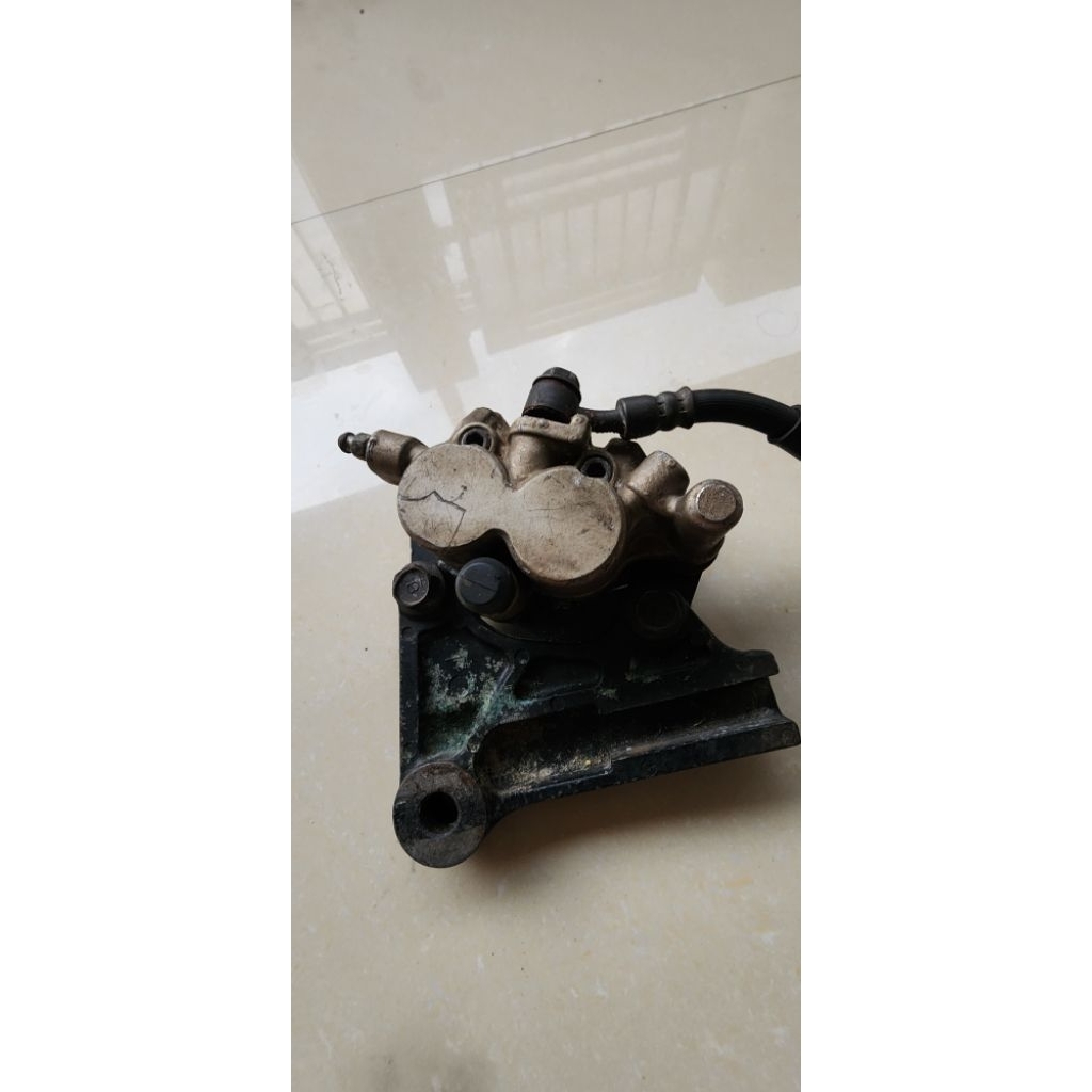 kaliper rem belakang suzuki rk cool copotan ori