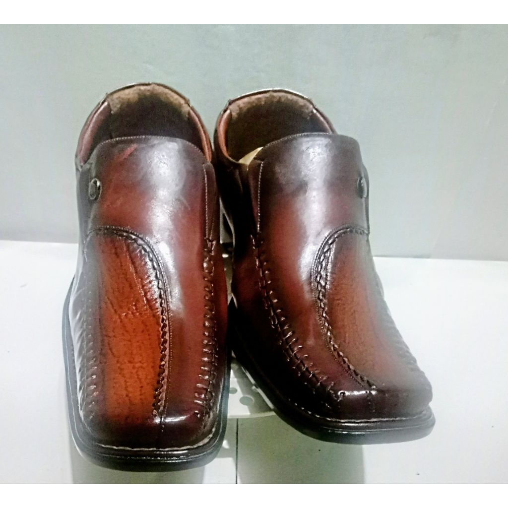 Versace - Sepatu Pria Elegan Trend Keren Kekinian Formal Kulit Import Original