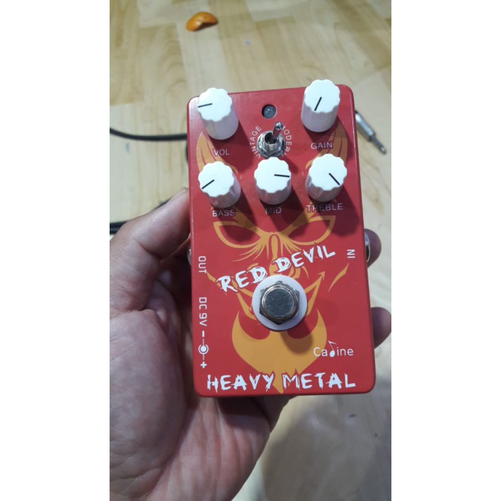 Efek gitar Caline red devil heavy metal