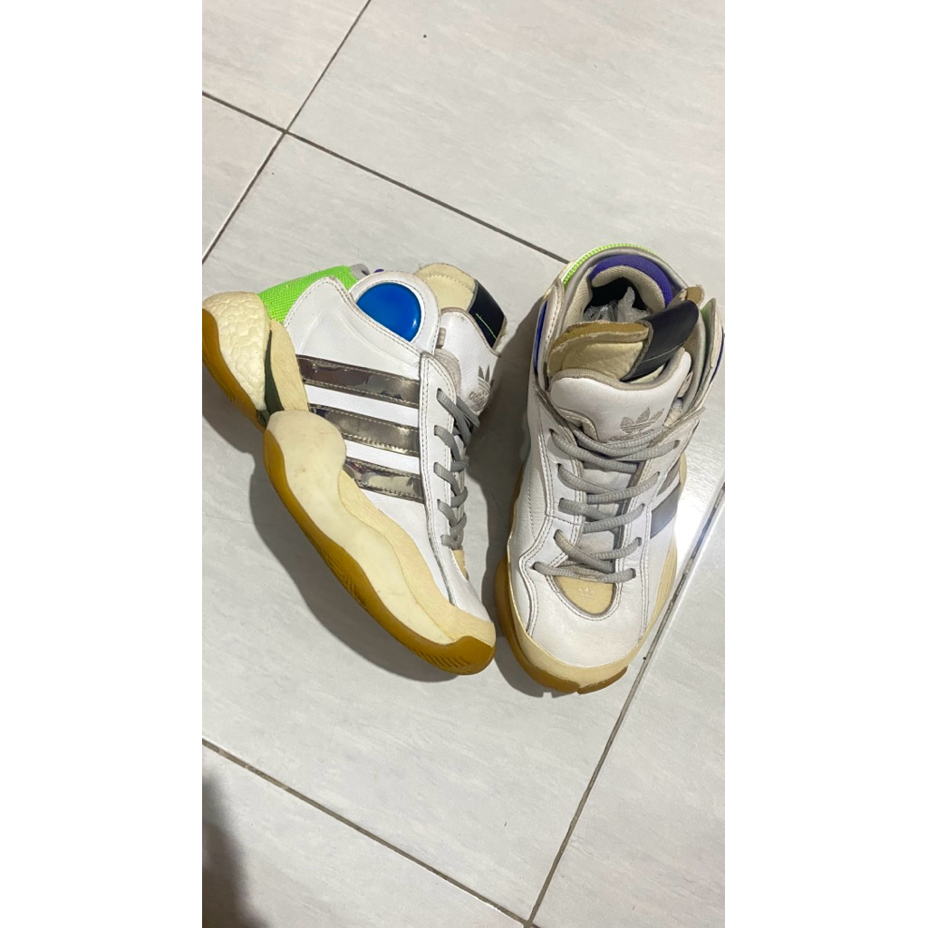 sepatu basket adidas crazy