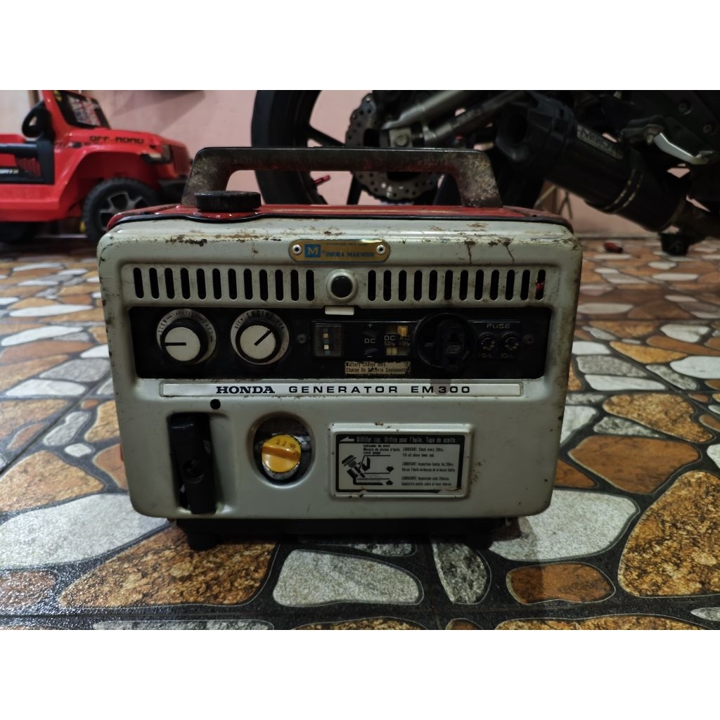 Genset Portable Vintage Honda EM300E Original Bekas Preloved second