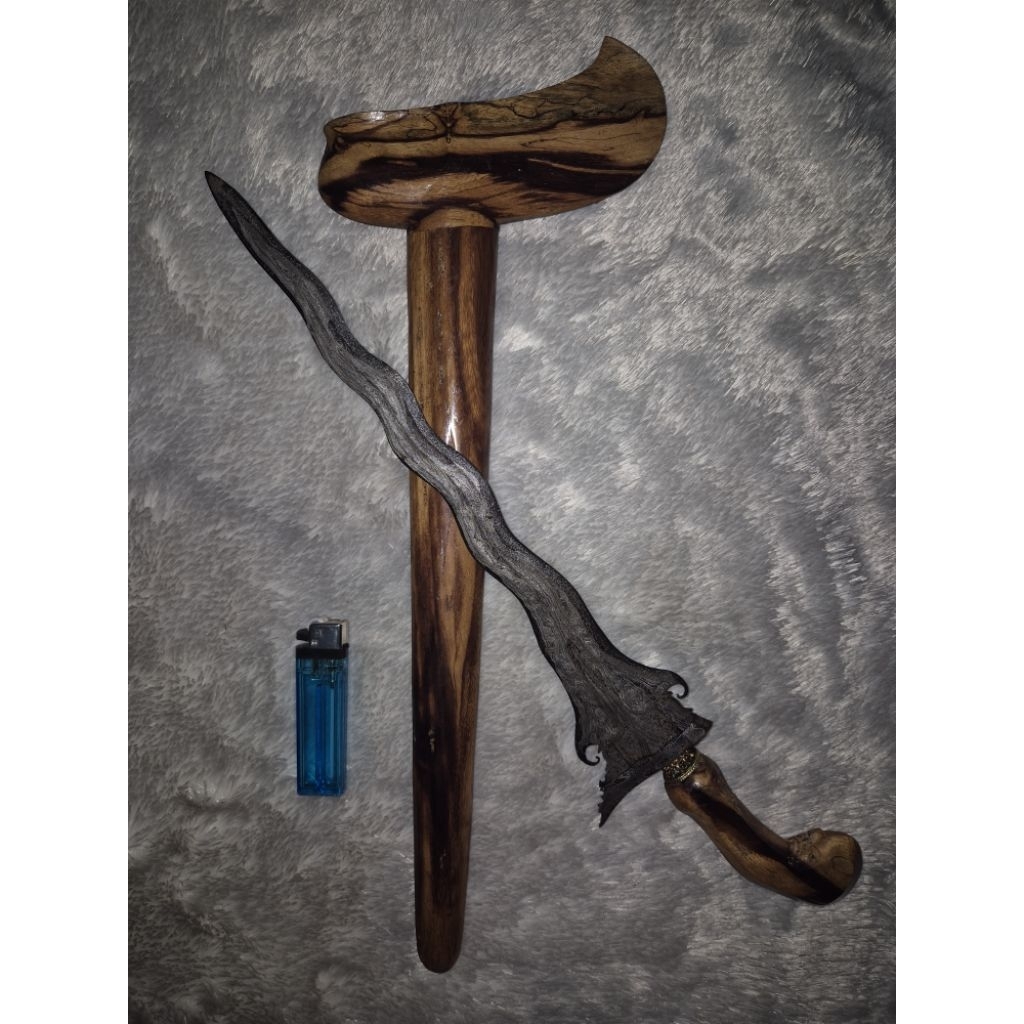 Keris Pusaka Karno Tinanding