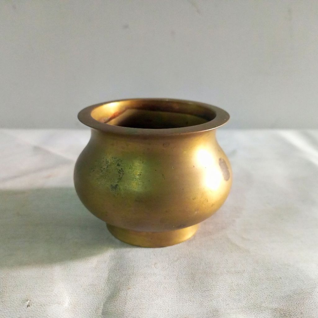 Vintage Bokor Kuningan Dekorasi Pajangan Kuno • Small Brass Kendi Handicraft