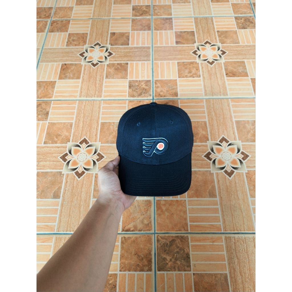 TOPI RBK X NFL FLYERS