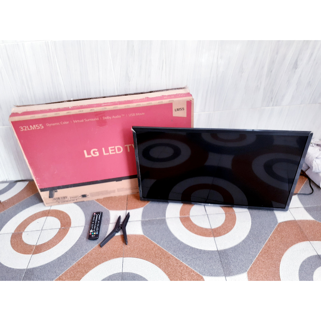 TV LED LG 32IN DIGITAL TV KONDISI NORMAL MULUS