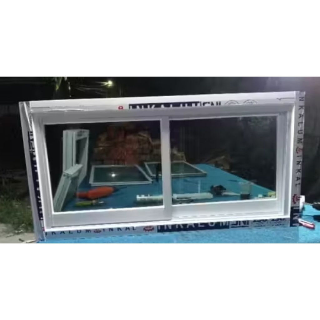 Jendela aluminium model sliding(geser)