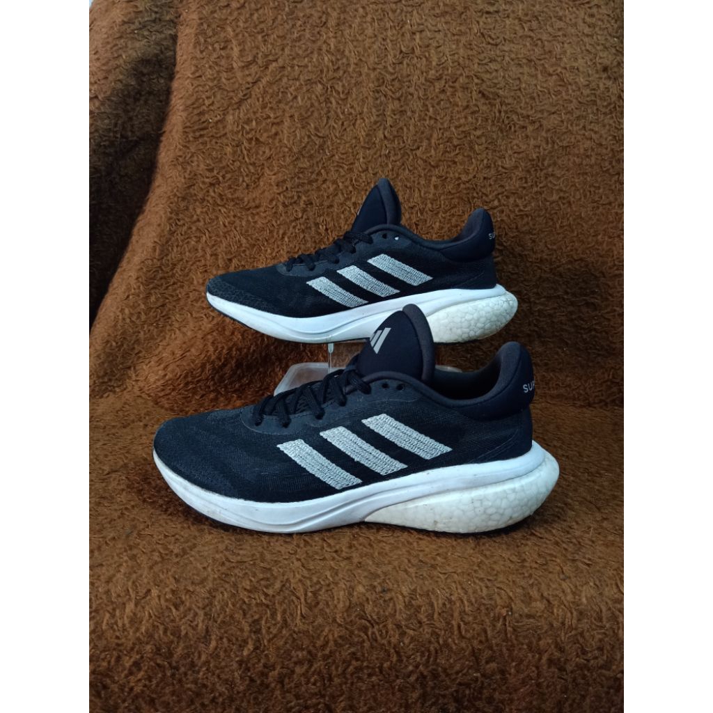 ADIDAS SUPERNOVA