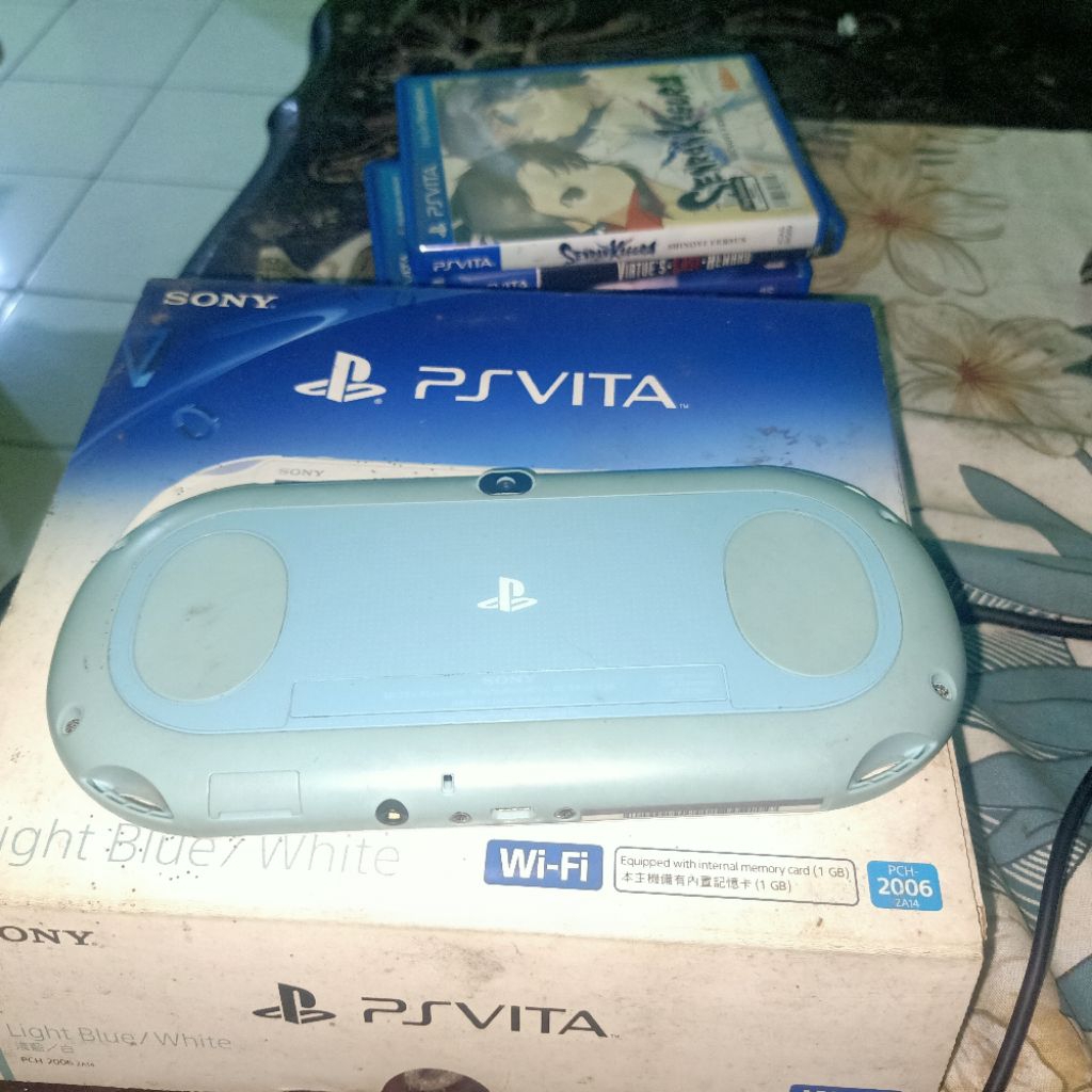 PS Vita OFW Light Blue/ White Wifi PCH 2006