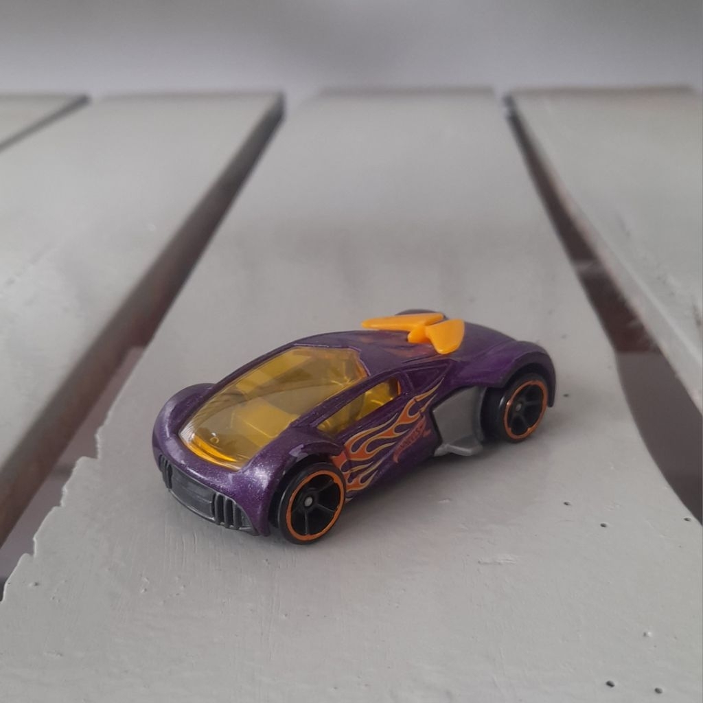 Hotwheels Phantom Racer 2010 Race World - Volcano