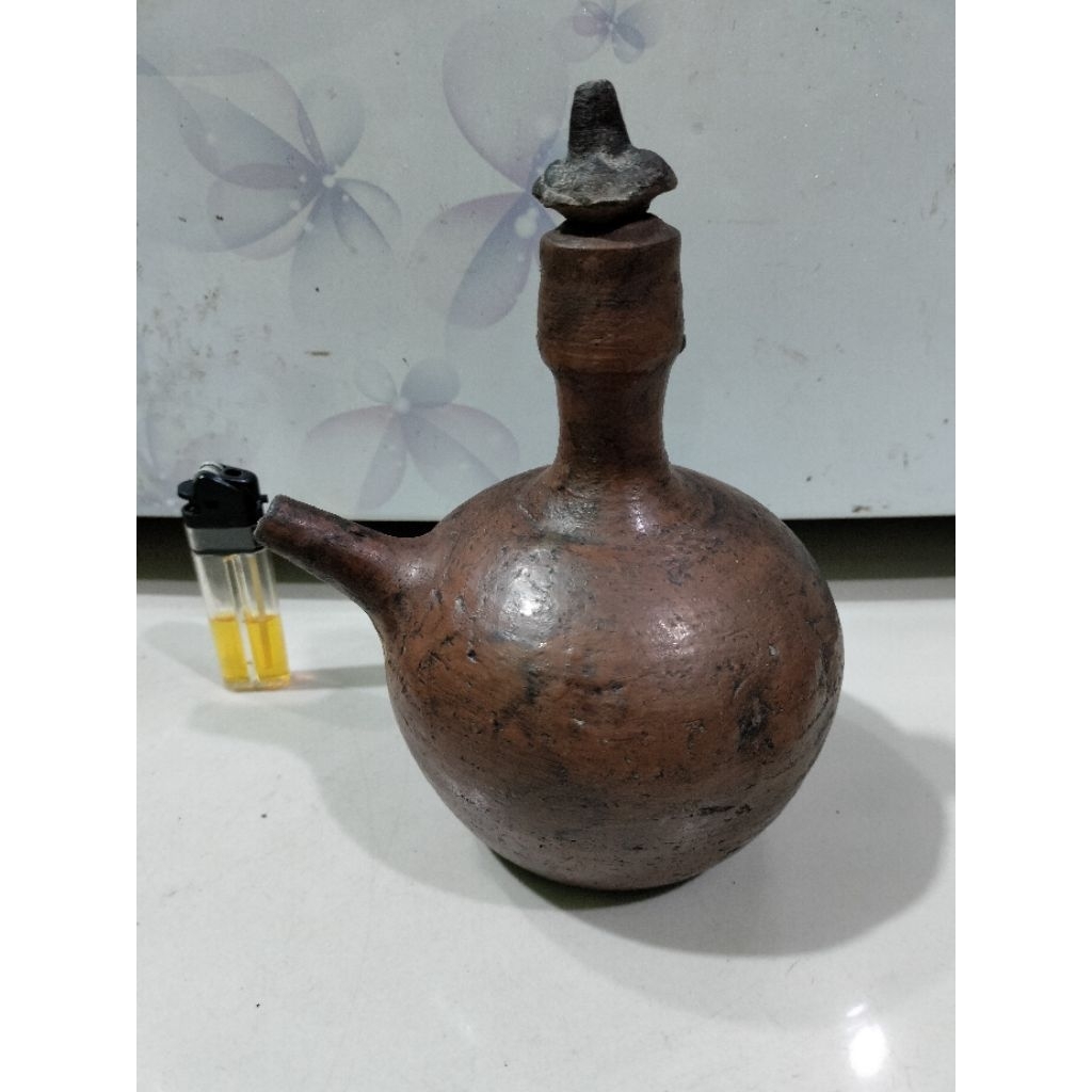 Teko antik keramik tinggi19cm temuan