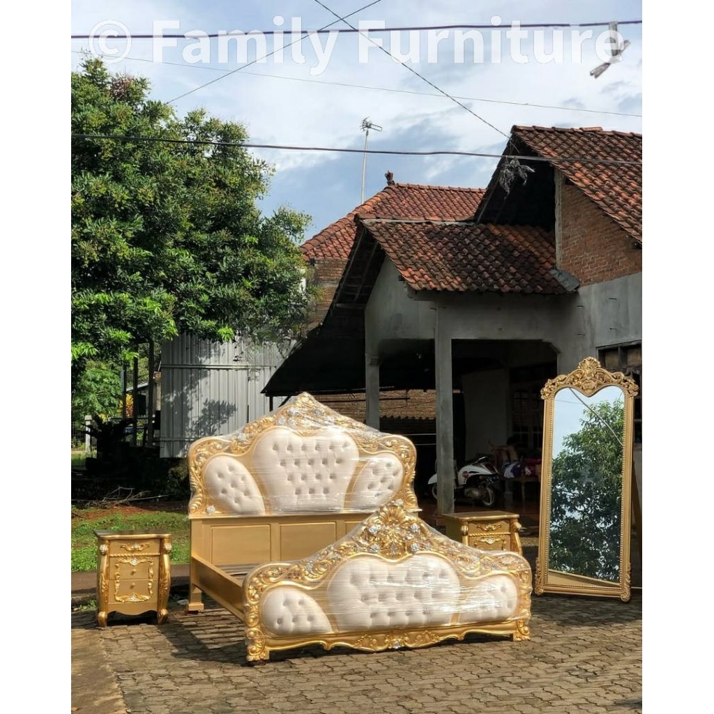 Set Tempat Tidur/ Divan Sofa Kayu Jati Ukir Jepara