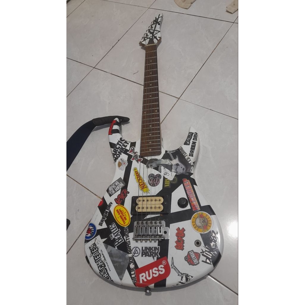 Gitar listrik bekas prince