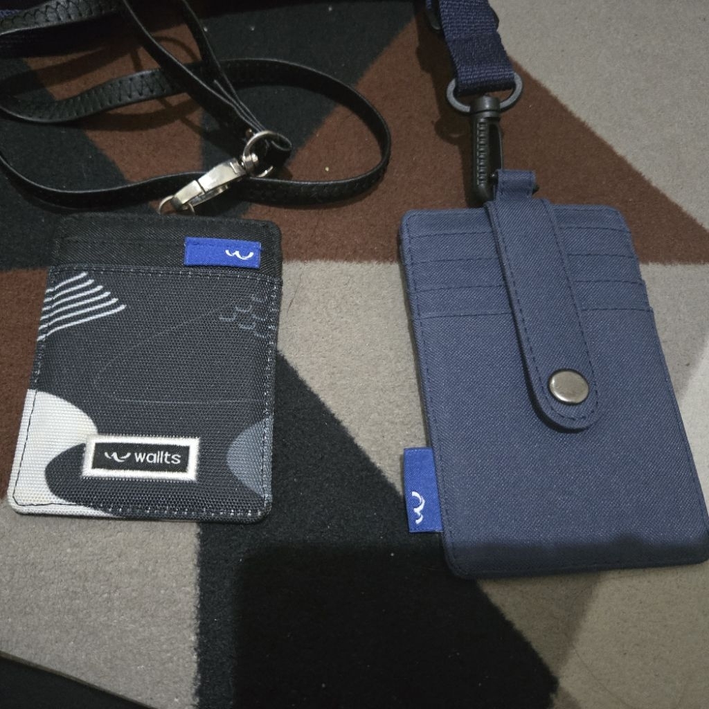 PRELOVED Lanyard Kantor Wallts Heylook