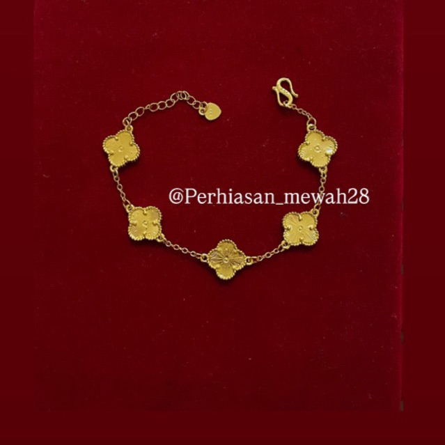 gelang wanita viral clover/lapis emas