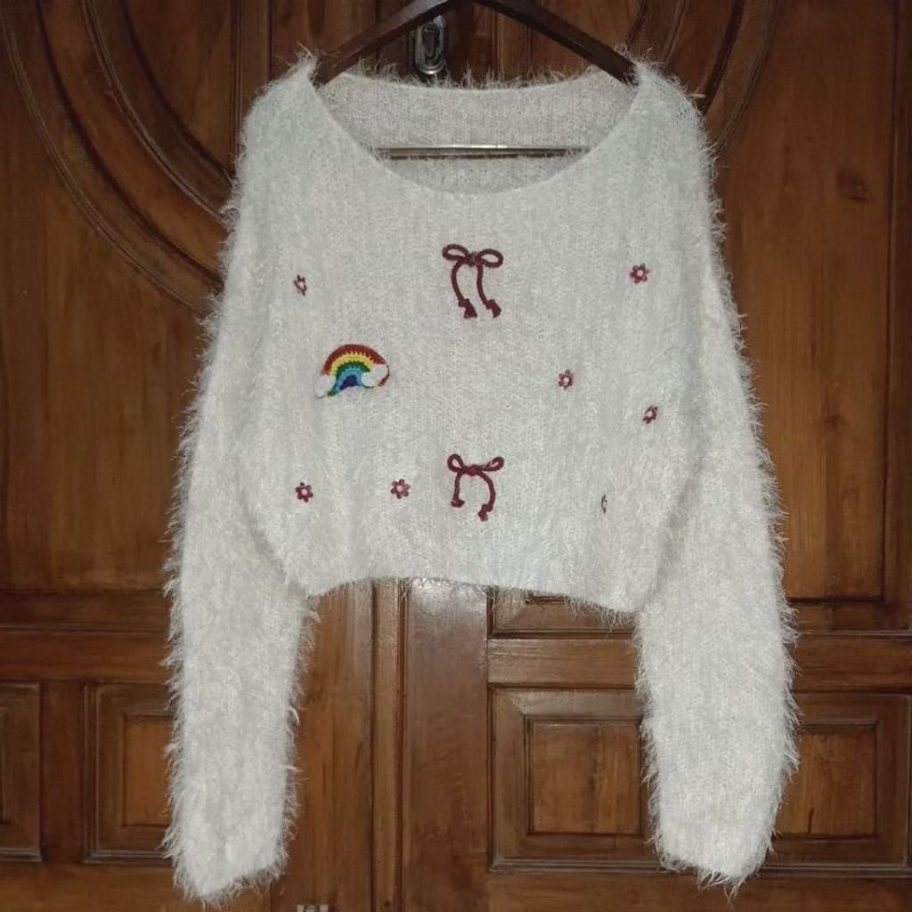 PRELOVED GRL Sweater Rajut Bulu Crop Wanita Putih Bigsize LD 110++