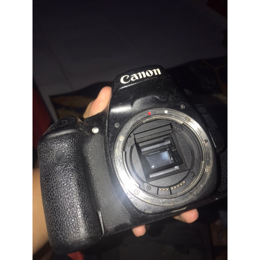 Kamera Canon 80D second + Lensa Kit + Lensa Canon 50 MM USM F 1.4