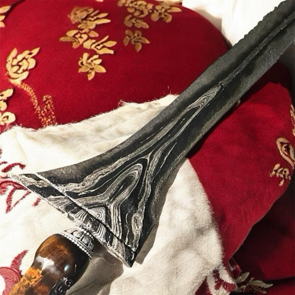 Keris Brojol Pancuran Mas Tuban Mataram