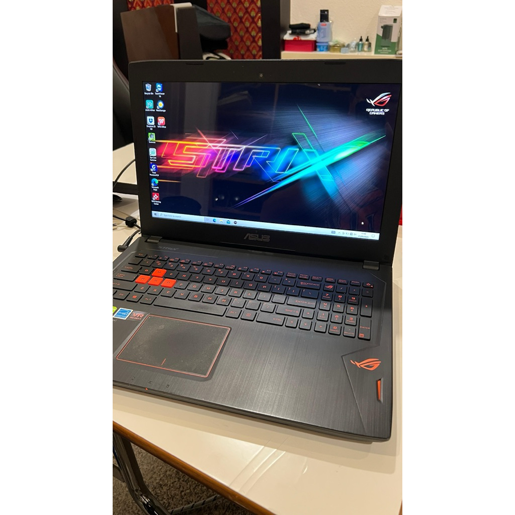 ASUS ROG STRIX GL502VS Laptop gaming second good condition