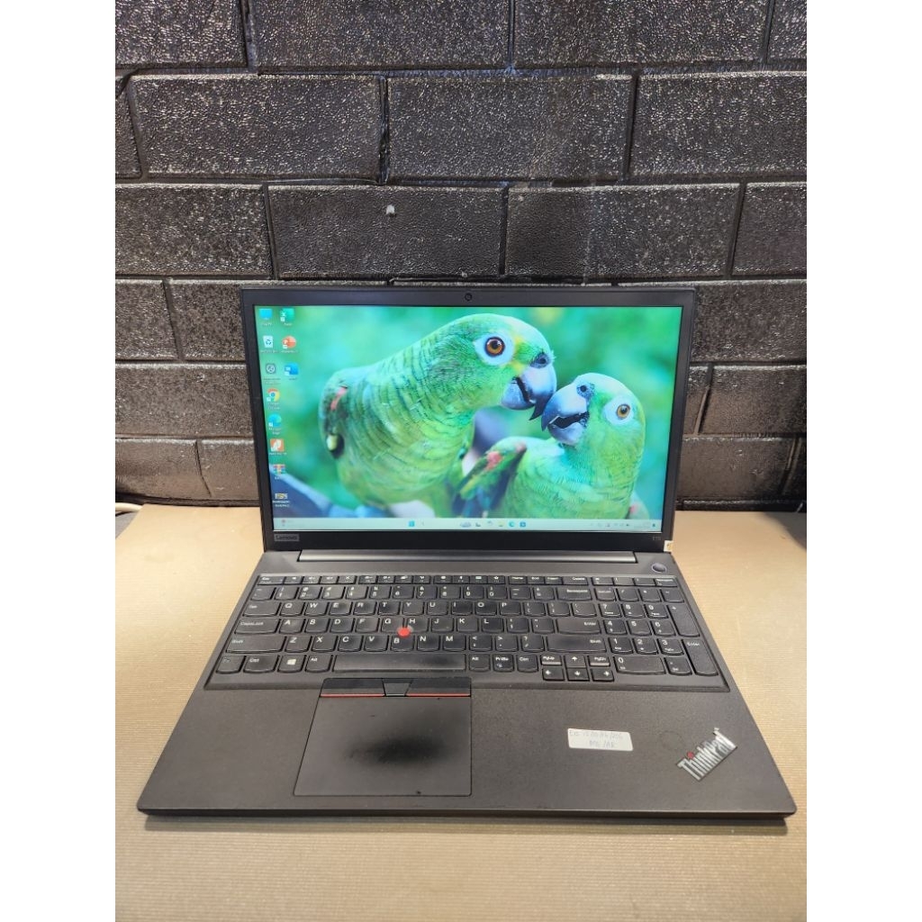 Laptop Lenovo Thinkpad E15 Layar 15in Ips Full HD Mulus