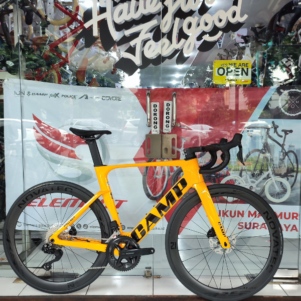 New CAMP ACE II 105 Carbon Road Bike - ACE 2 With UCI Approved Carbon Frame / Internal Cable Routing