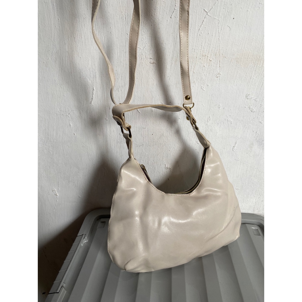 tas ketek shoulder sling bag wanita cewe full leather kulit putih preloved