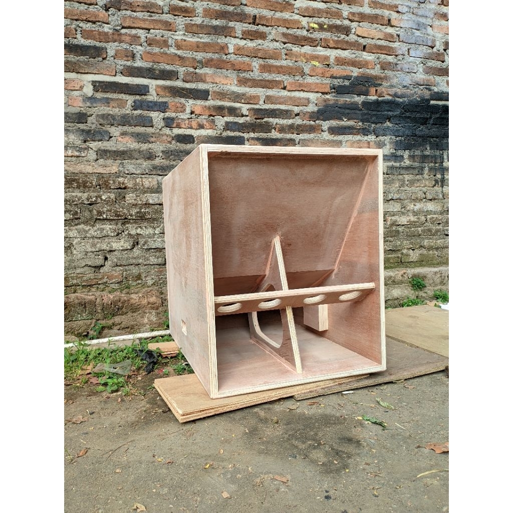 cla singel 18in box speaker cla