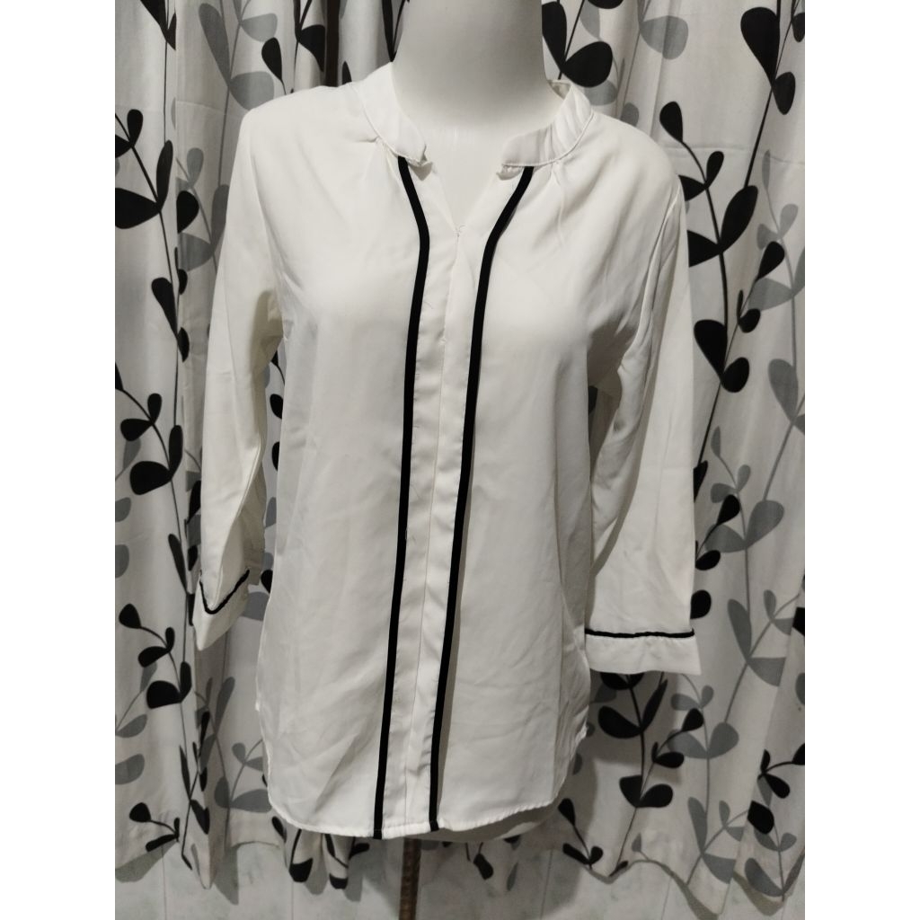 blus putih