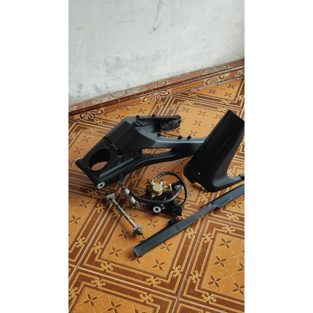 Swing arm r15 v2 xabre original PNP Vixion Vixion old Vixion nvl Vixion nva