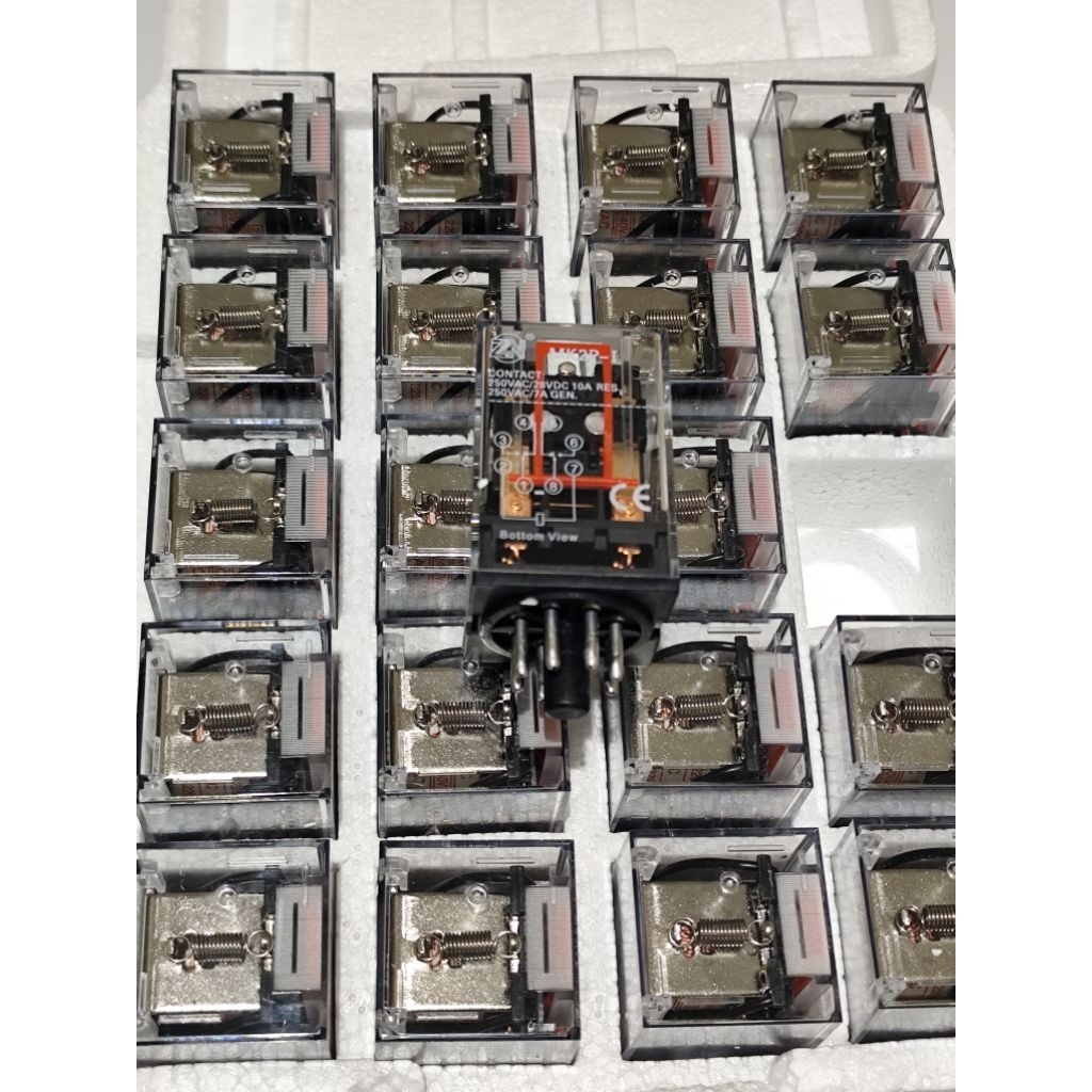 Relay AC 220V 8 Kaki Bulat Tahan Lama