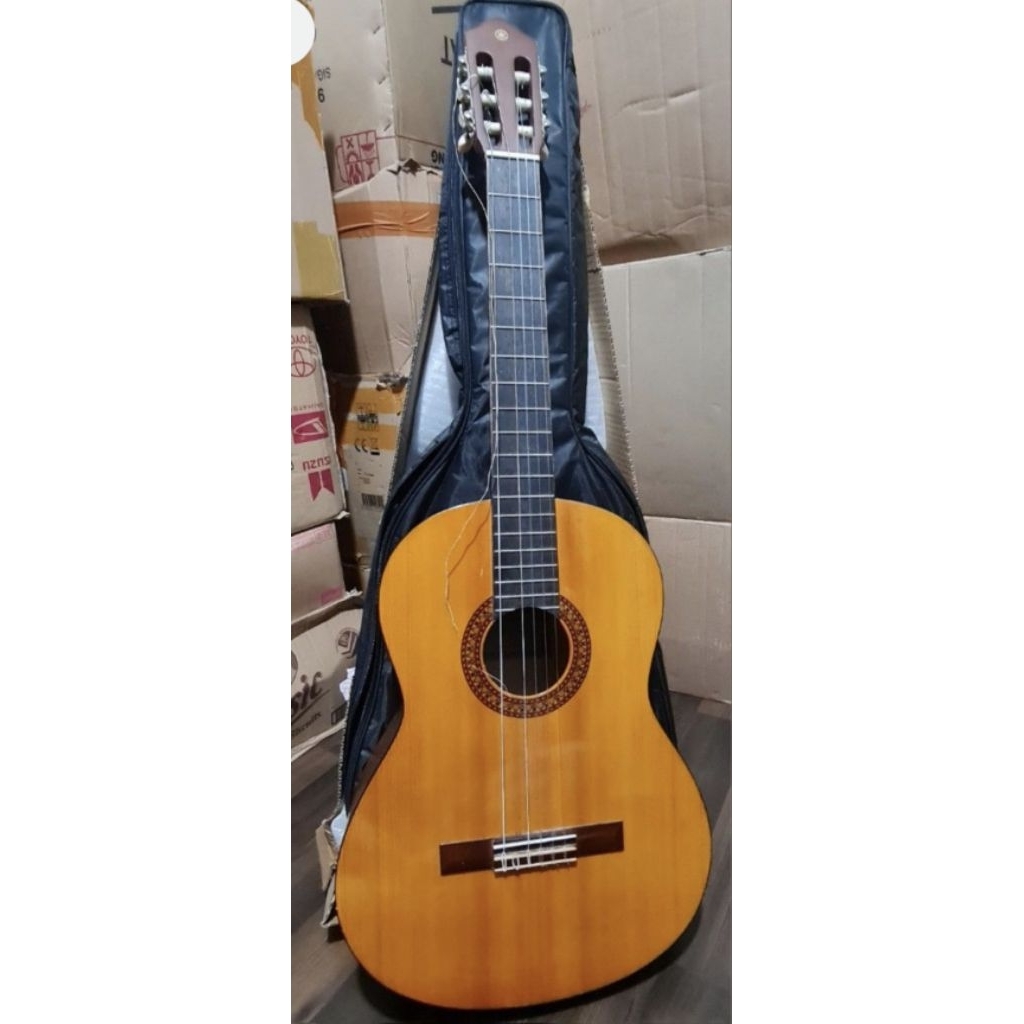 Yamaha Gitar Classic second