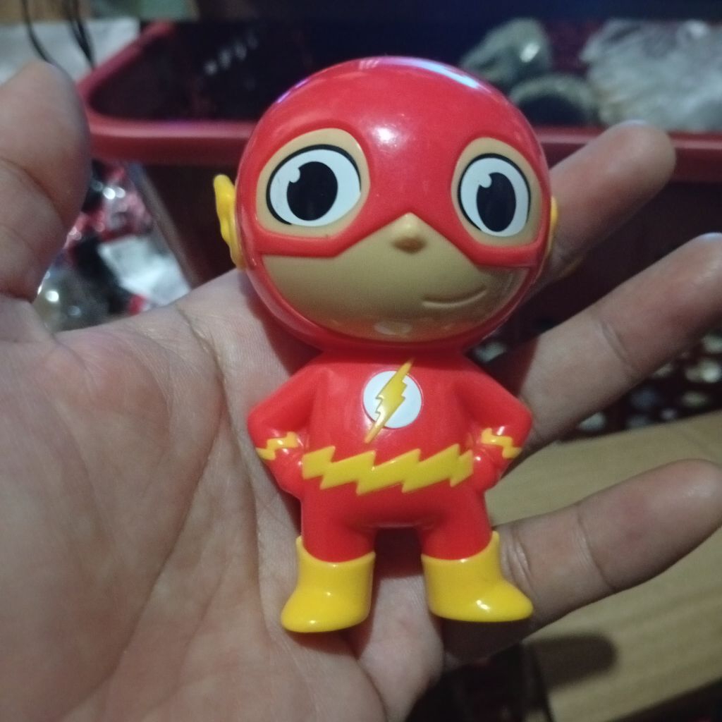 burgerking toys DC superhero the flash figure