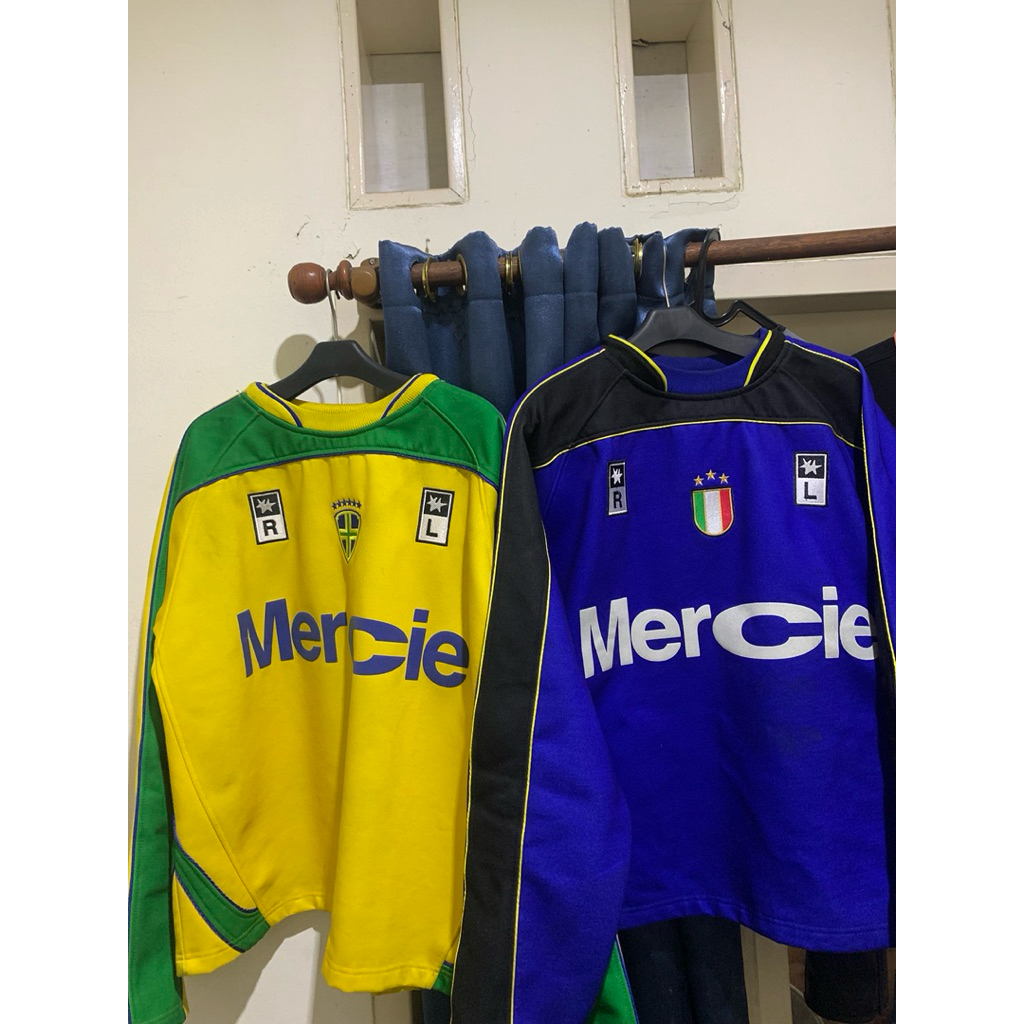 Jersey Mercie Italy and Brazil size XL DAPET KEDUANYAP
