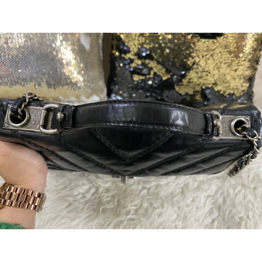 Tas Preloved Chanel* Vintage V stitch Bag.