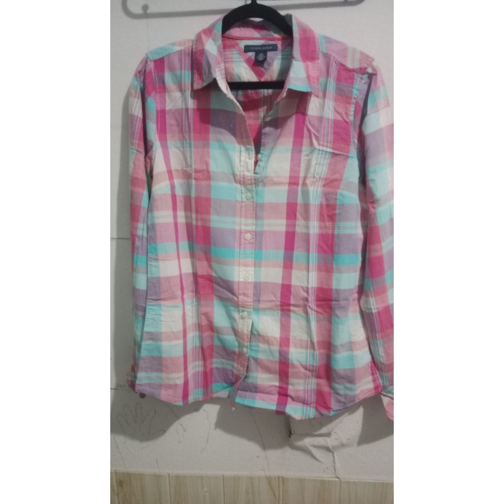 preloved kemeja cwe Tommy Hilfiger