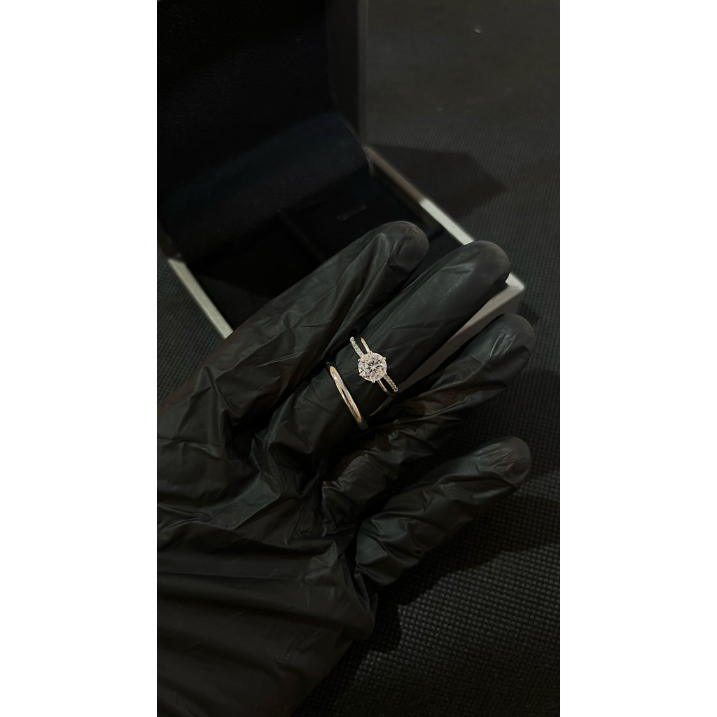 cincin couple permata moissanite mewah