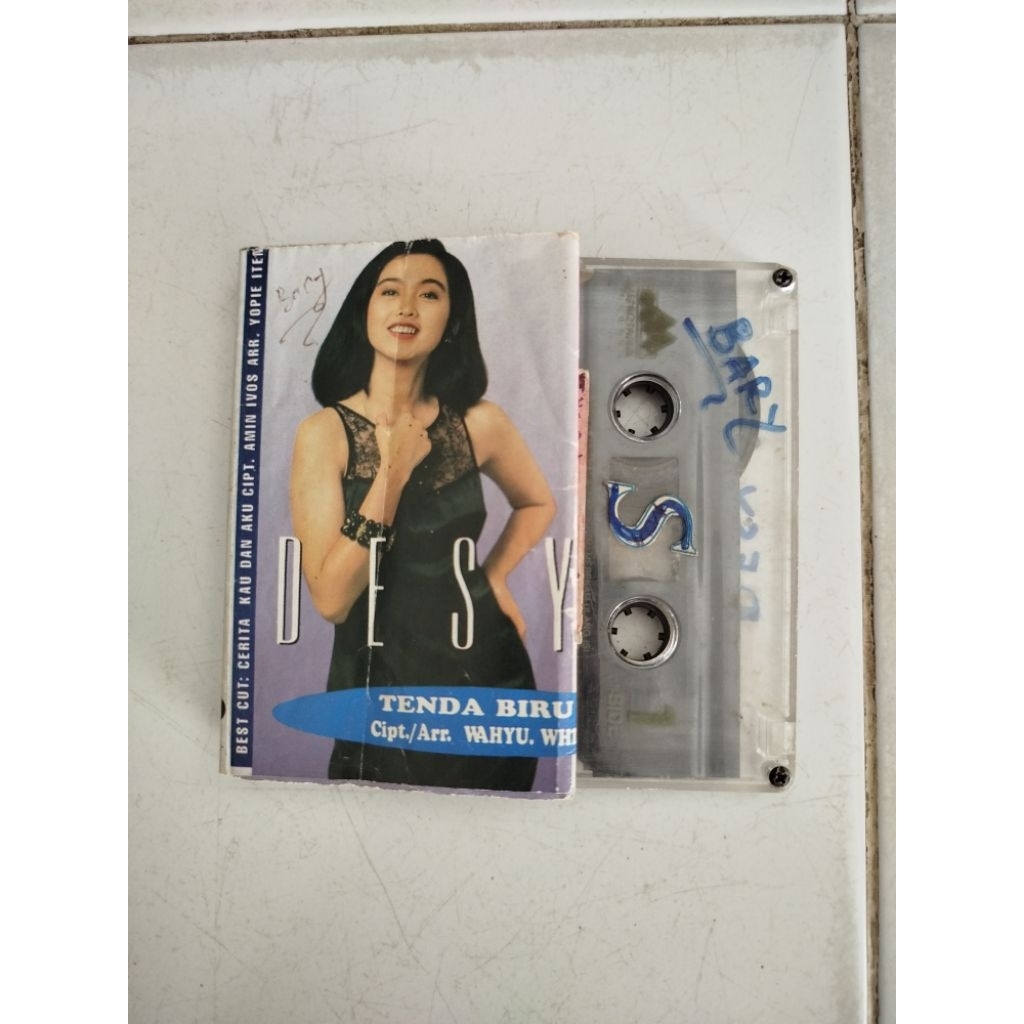 Kaset Desy Ratnasari